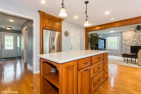 Kitchen - 1424 Killdeer Dr, Naperville, IL 60565 photo 5 of 5