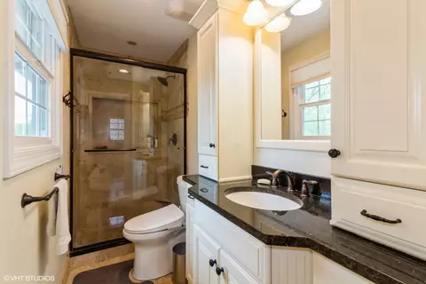 Bath - 1424 Killdeer Dr, Naperville, IL 60565 photo 2 of 5