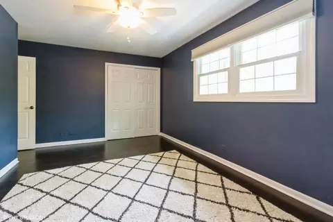 Bedroom - 1424 Killdeer Dr, Naperville, IL 60565 photo 6 of 7