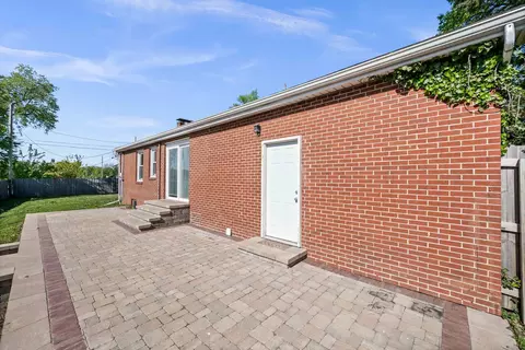 Exterior - 707 S Adelaide St, Normal, IL 61761 photo 2 of 5