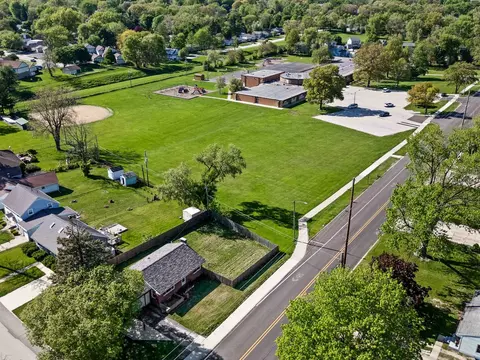 View/Area - 707 S Adelaide St, Normal, IL 61761 photo 2 of 3