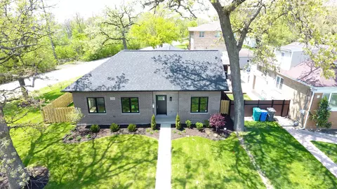114 Oak Ridge Ave, Hillside, IL 60162