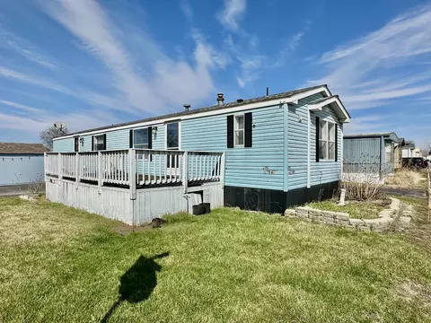 126 7th Ave, Bartlett, IL 60103