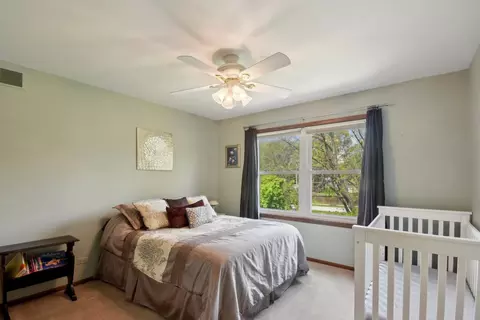 137 Split Oak Rd, Naperville, IL 60565 photo 19