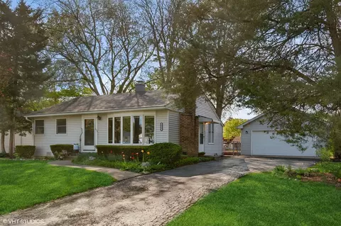 Exterior - 2305 Jay Ln, Rolling Meadows, IL 60008 photo 2 of 8