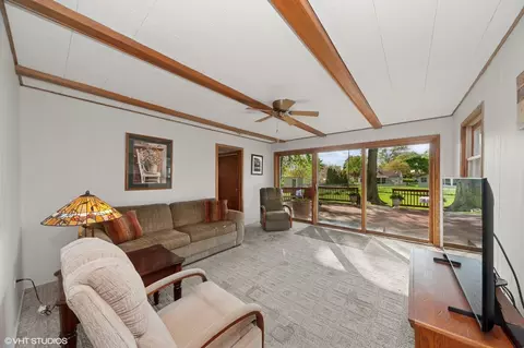 Living - 2305 Jay Ln, Rolling Meadows, IL 60008 photo 3 of 3