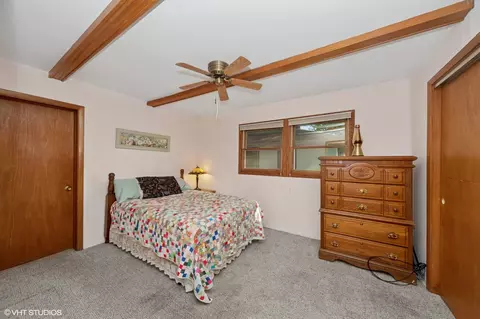 Bedroom - 2305 Jay Ln, Rolling Meadows, IL 60008 photo 3 of 3
