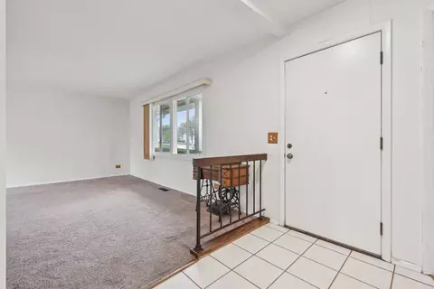 Other - 101 Heather Ct, Rolling Meadows, IL 60008 photo 2 of 4