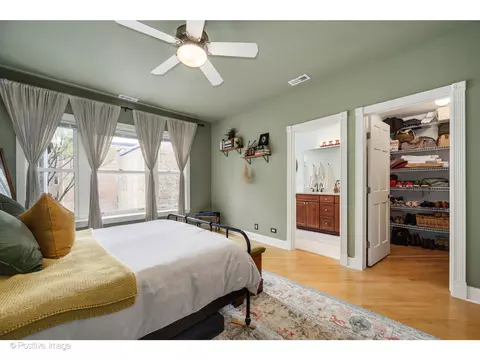 Other - 1018 Main St #3, Evanston, IL 60202 photo 4 of 6