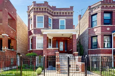 3072 N Haussen Ct, Chicago, IL 60618