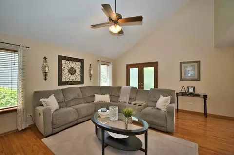 1729 Hidden Oaks Ct, Plainfield, IL 60586 photo 23