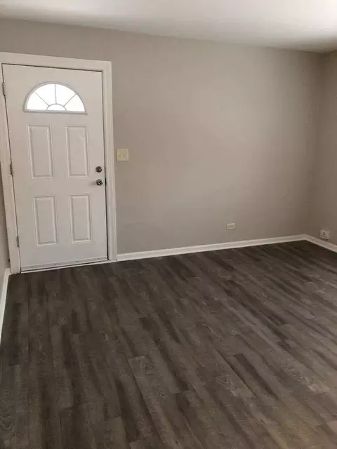 165 Stephanie Ct #A, Bartlett, IL 60103 photo 5
