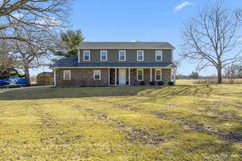 335 South St, Burlington, IL 60109
