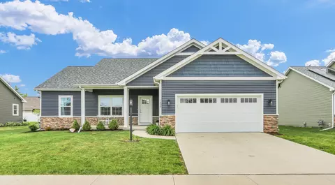 1608 E Horizon Ln, Urbana, IL 61802