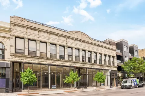 3024 N Lincoln Ave #A, Chicago, IL 60657