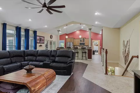 Entry Way - 4319 Creek Dr, Springfield, IL 62711 photo 2 of 2