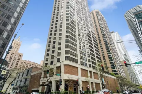 400 E Ohio St #4402, Chicago, IL 60611