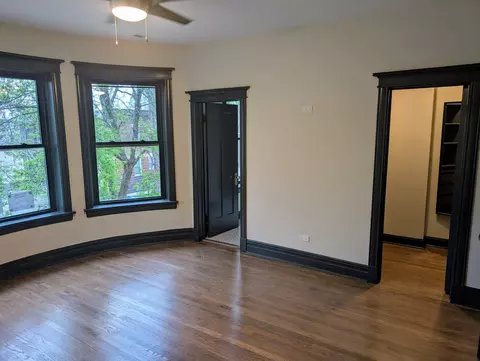 7411 S Champlain Ave, Chicago, IL 60619 photo 25