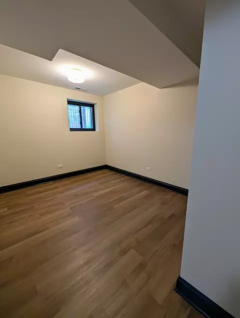 7411 S Champlain Ave, Chicago, IL 60619 photo 53