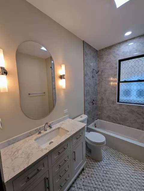 7411 S Champlain Ave, Chicago, IL 60619 photo 41