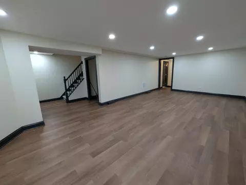 7411 S Champlain Ave, Chicago, IL 60619 photo 45