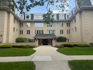 75 6th Ave #209, La Grange, IL 60525
