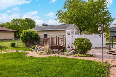 220 Cambridge Dr, Normal, IL 61761 photo 36