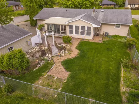 220 Cambridge Dr, Normal, IL 61761 photo 32