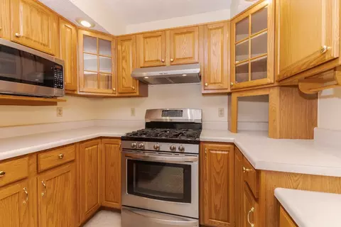220 Cambridge Dr, Normal, IL 61761 photo 11
