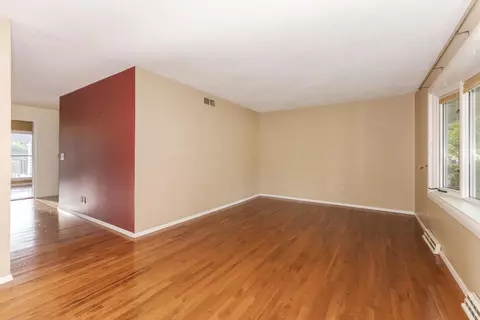 220 Cambridge Dr, Normal, IL 61761 photo 5