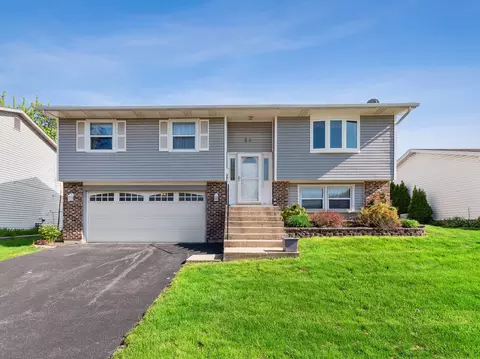 54 W Nevada Ave, Glendale Heights, IL 60139