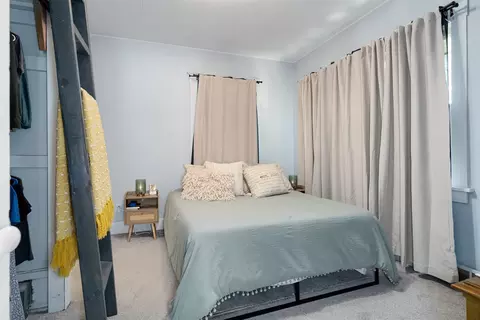 Bedroom - 504 Normal Ave, Normal, IL 61761 photo 1 of 5