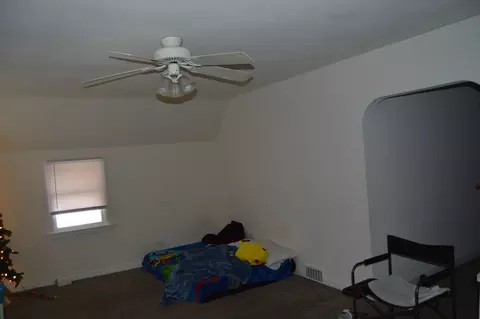 Bedroom - 805 E Chestnut St, Bloomington, IL 61701 photo 3 of 4