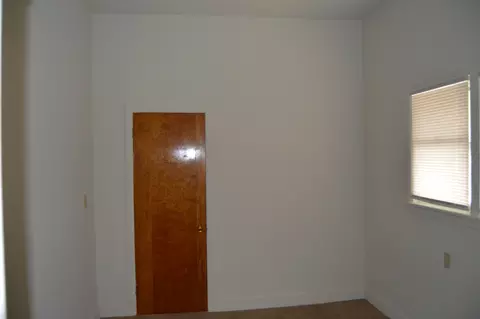 Bedroom - 805 E Chestnut St, Bloomington, IL 61701 photo 1 of 4