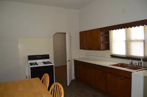 Kitchen - 805 E Chestnut St, Bloomington, IL 61701 photo 2 of 4