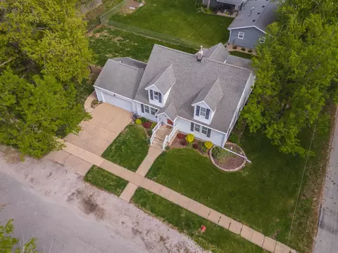 View/Area - 212 E 6th St, Gridley, IL 61744 photo 3 of 5