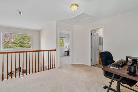 Entry Way - 17604 Gilbert Dr, Lockport, IL 60441 photo 2 of 4