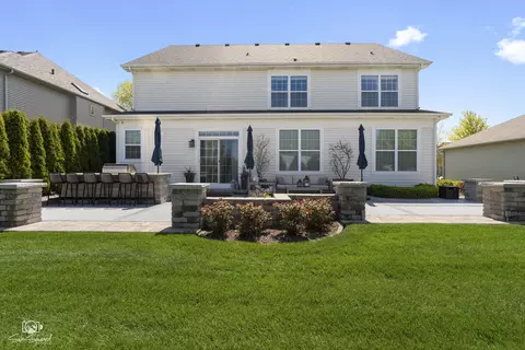 Exterior - 16436 S Mueller Cir, Plainfield, IL 60586 photo 4 of 8