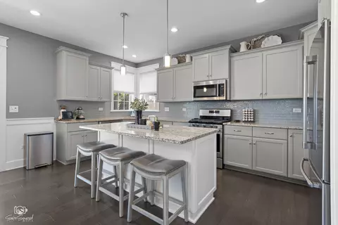 Kitchen - 16436 S Mueller Cir, Plainfield, IL 60586 photo 1 of 4