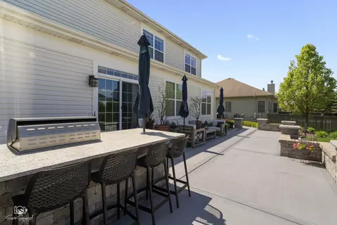Exterior - 16436 S Mueller Cir, Plainfield, IL 60586 photo 6 of 8