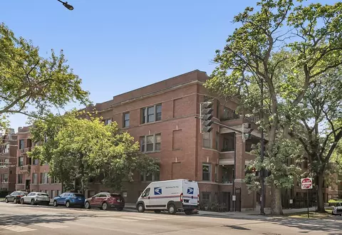 2540 N Sacramento Ave #1, Chicago, IL 60647