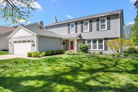 375 Hunter Dr, Carol Stream, IL 60188