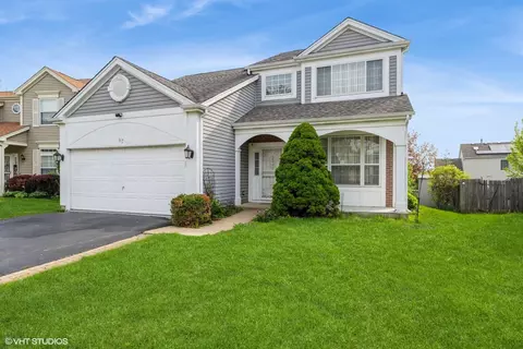 87 Summerhill Dr, Mundelein, IL 60060