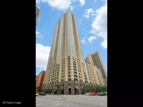 33 W Ontario St #58E, Chicago, IL 60654