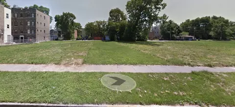 6425 S Champlain Ave, Chicago, IL 60637 photo 1