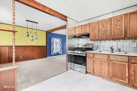 Kitchen - 1323 Chippewa Dr, Ottawa, IL 61350 photo 2 of 2