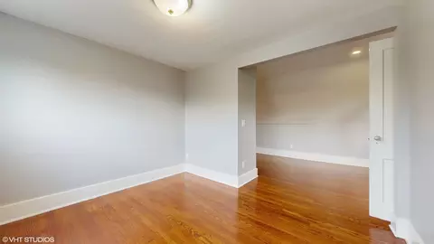 666 Greenview Ave, Des Plaines, IL 60016 photo 14