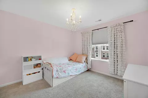 Bedroom - 29 Grey Wolf Dr, Wheeling, IL 60090 photo 3 of 4