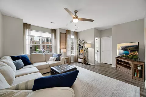 Living - 29 Grey Wolf Dr, Wheeling, IL 60090 photo 3 of 3