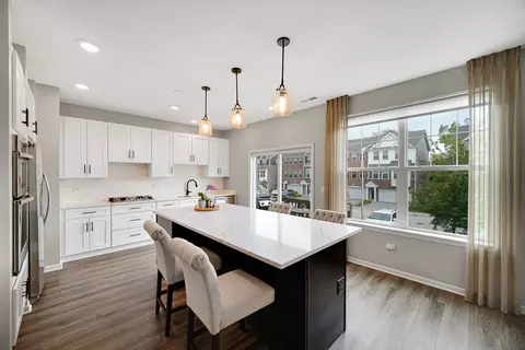 Kitchen - 29 Grey Wolf Dr, Wheeling, IL 60090 photo 1 of 5